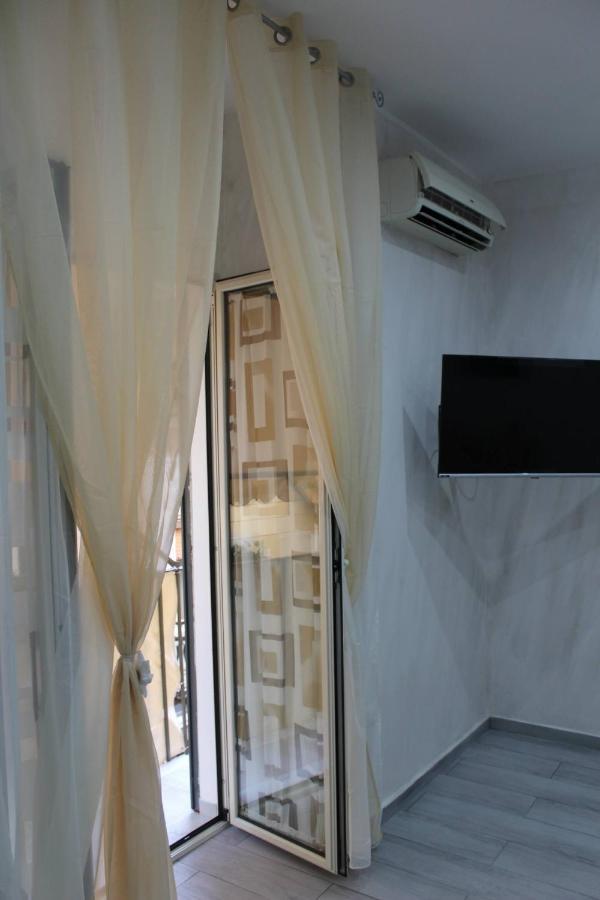 Aparthotel Casa Vacanza Grey Neapel Exterior foto