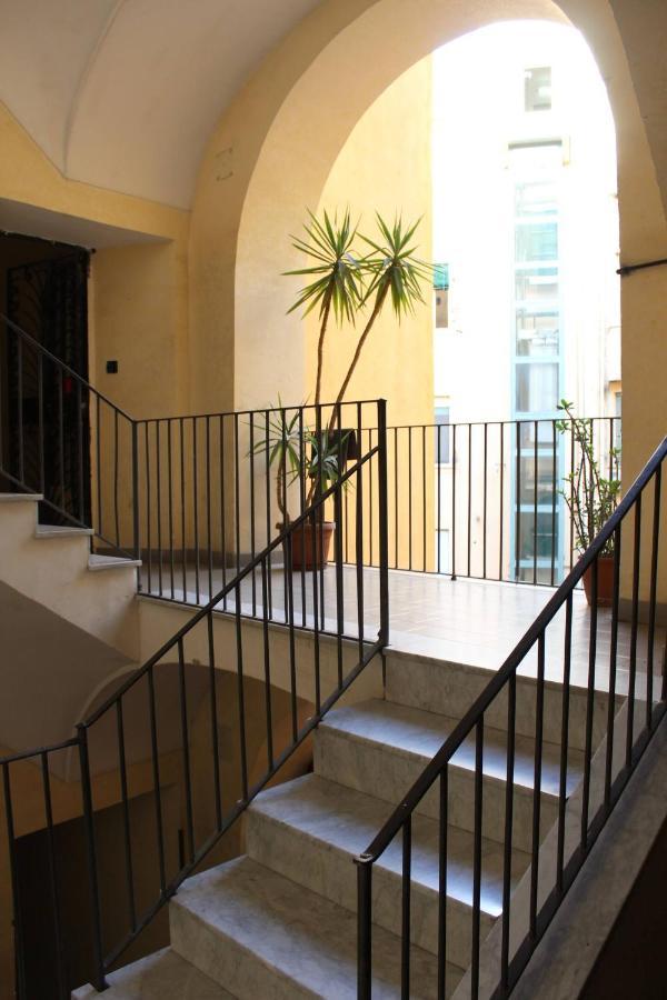 Aparthotel Casa Vacanza Grey Neapel Exterior foto